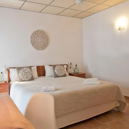 La Salut De Hotel 3*