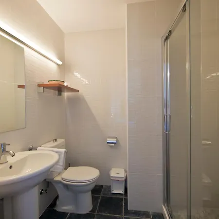 La Salut De Hotel