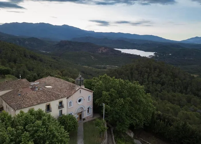 La Salut De Szálloda Terrades